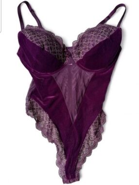 Vintage 1998 Victoria Secret Burgundy Lingerie Teddy With Lace Trim 36B
